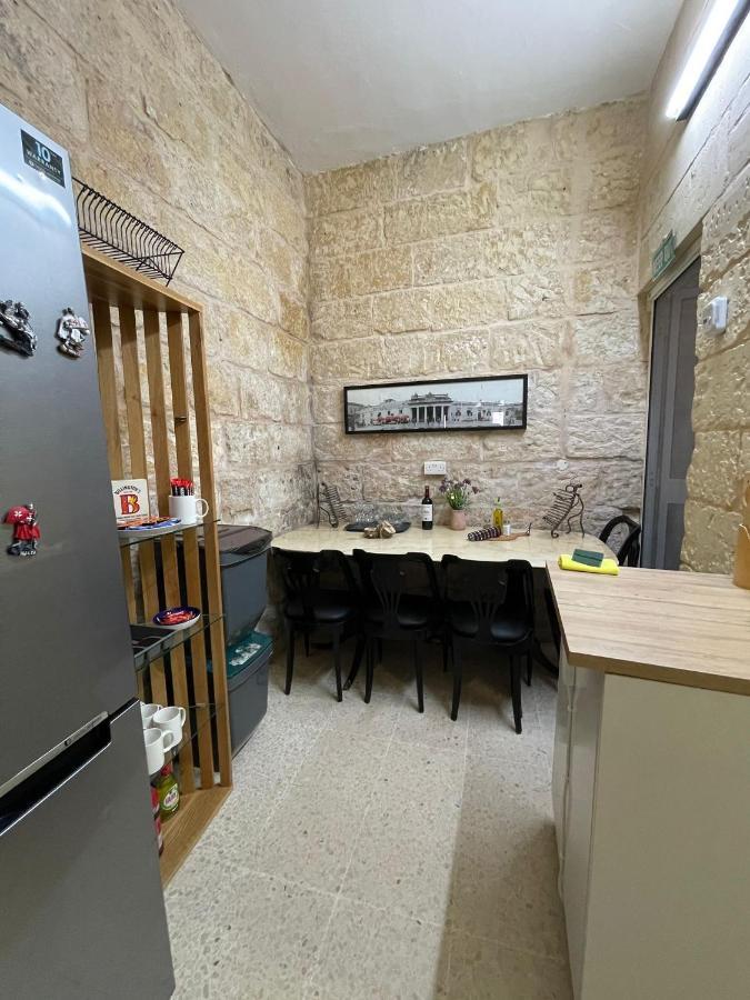 Sliema'S Seaside Charmer Exterior photo