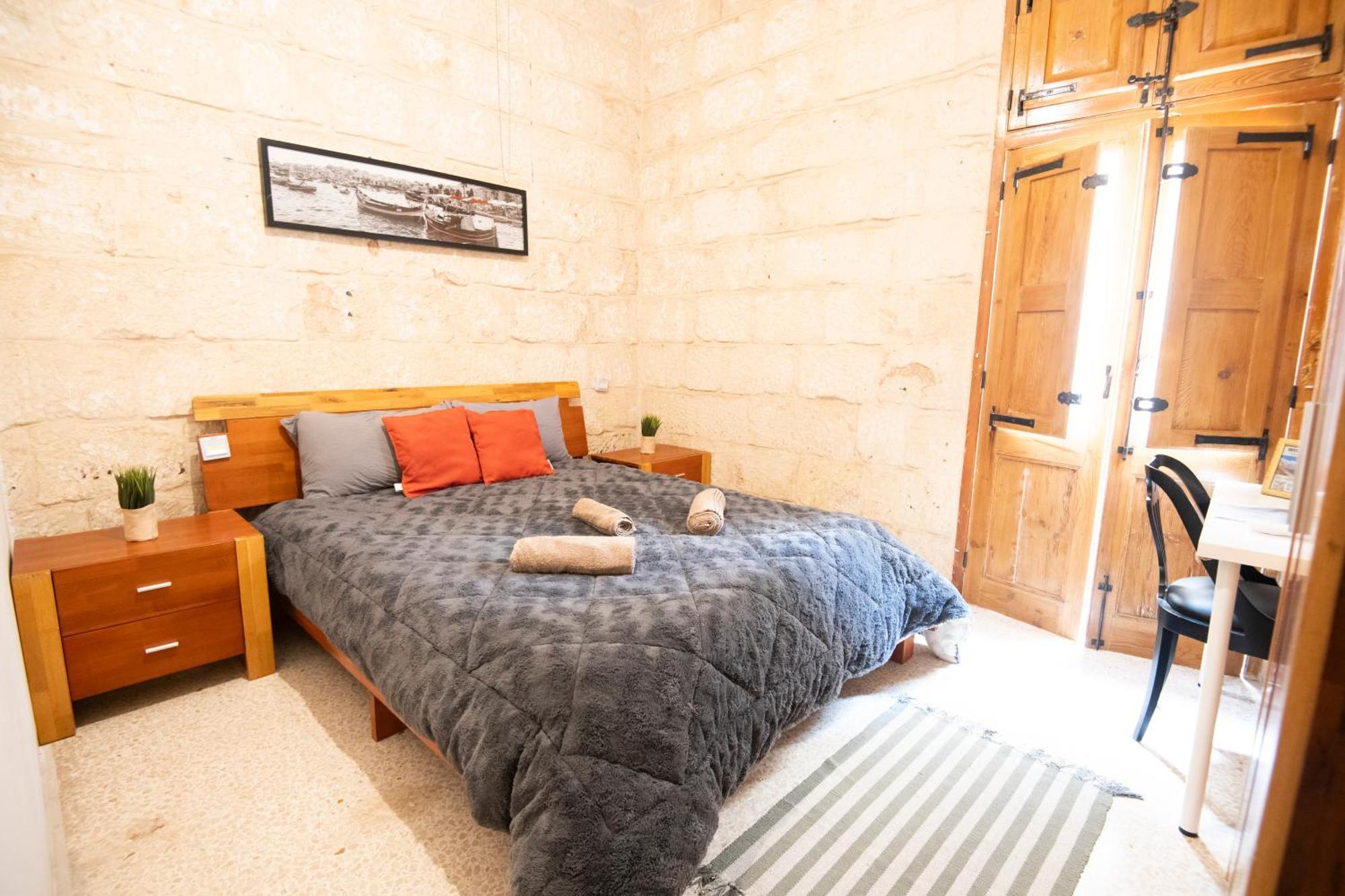 Sliema'S Seaside Charmer Exterior photo