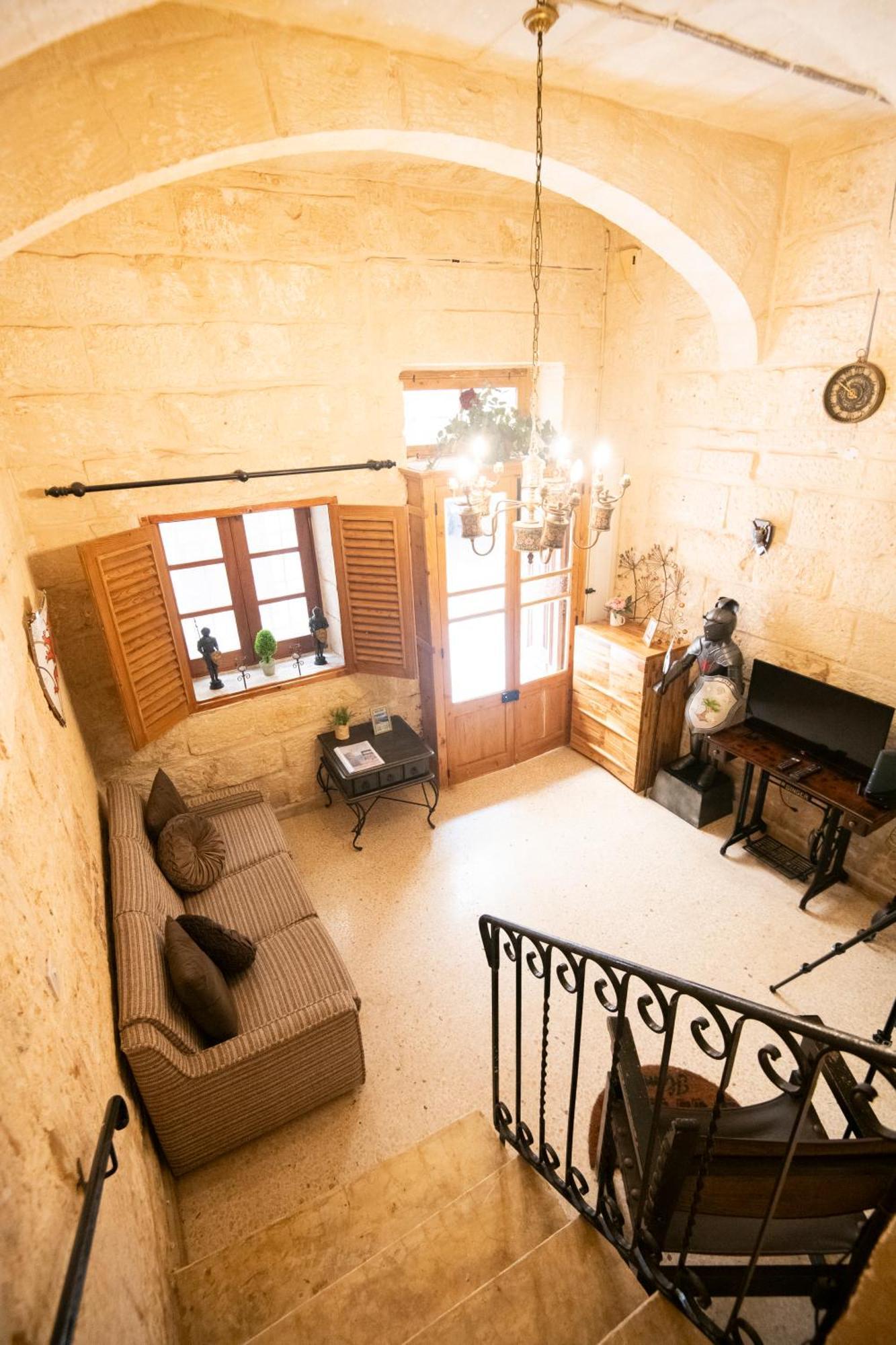 Sliema'S Seaside Charmer Exterior photo