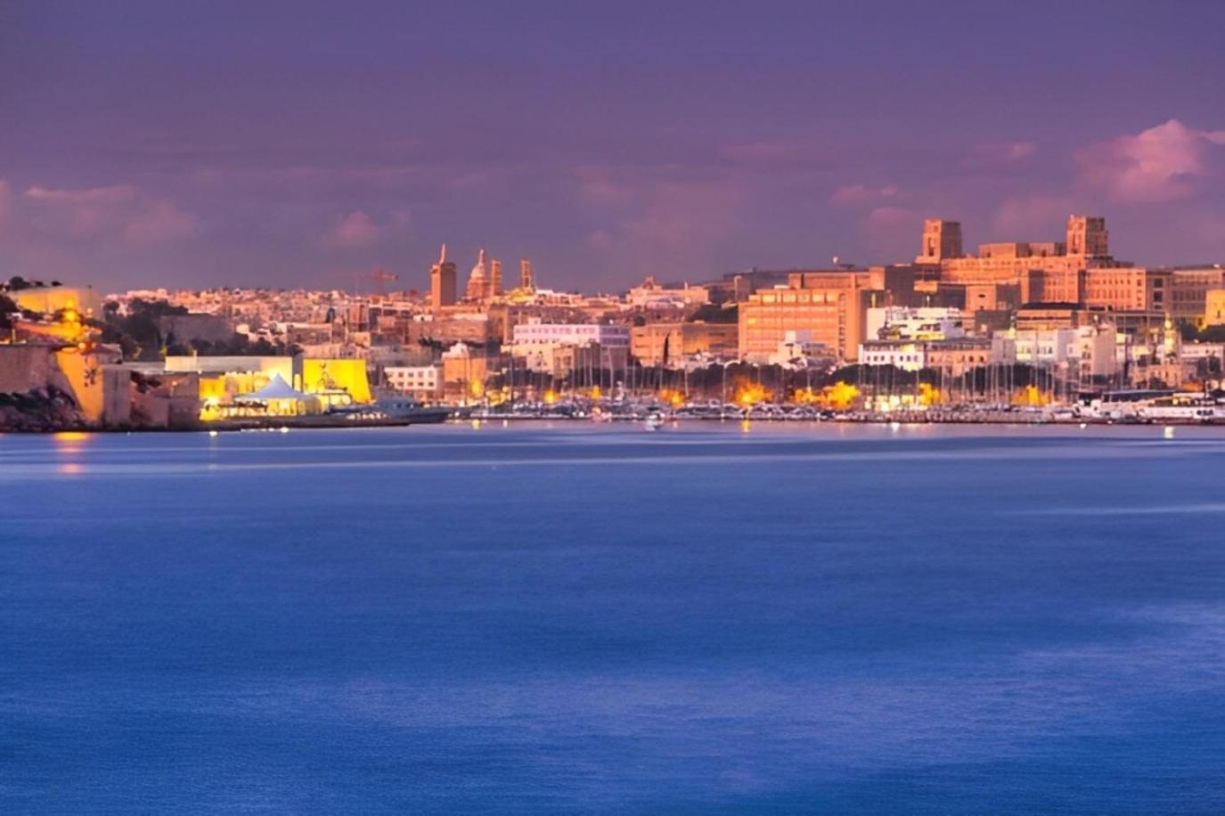 Sliema'S Seaside Charmer Exterior photo