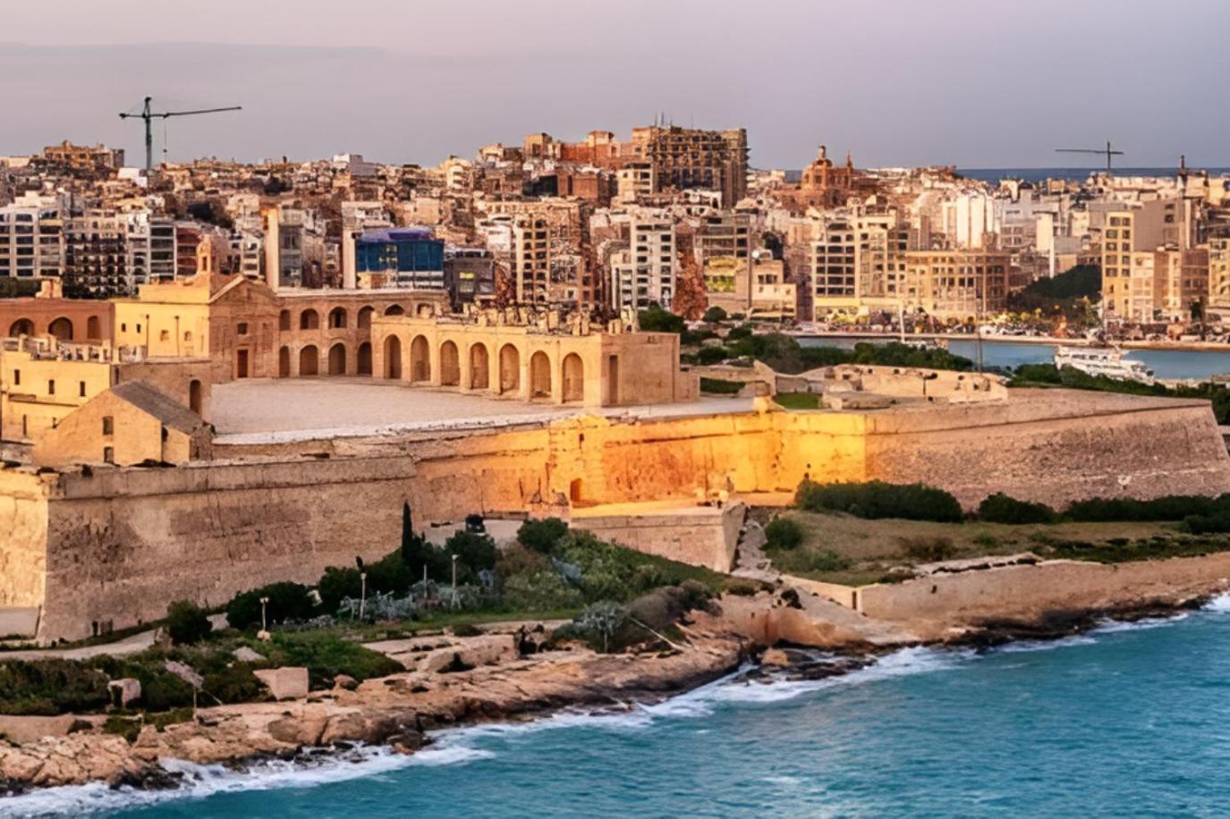 Sliema'S Seaside Charmer Exterior photo